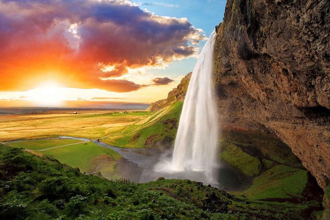 6-day-iceland-with-reykjavik-blue-lagoon-golden-circle-south-glacier-lagoon