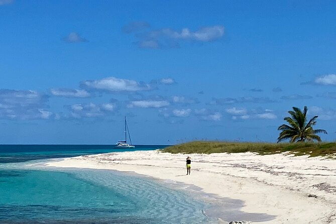 6-days-5-nights-sailing-catamaran-experience-in-exumas-bahamas