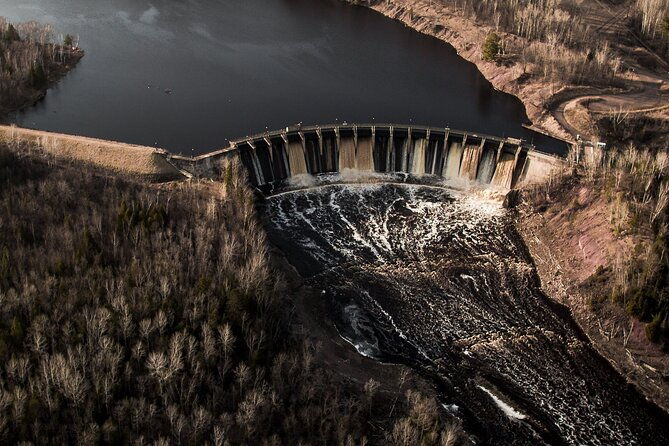 60-mile-ultimate-helicopter-tour-over-duluth-and-lake-superiors-north-shore