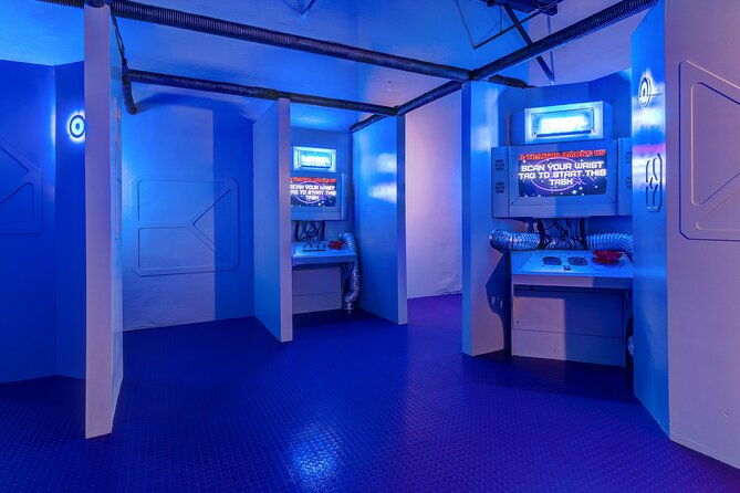 a-traitor-among-us-escape-room-game-for-private-group
