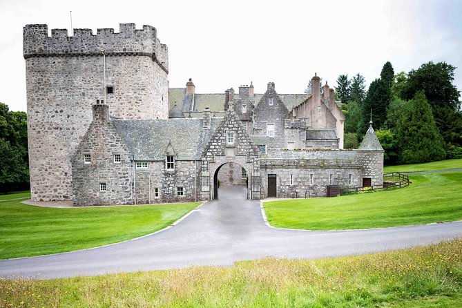 aberdeenshire-private-half-day-castle-historic-building-tour-4