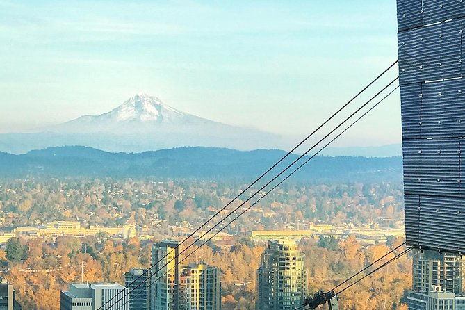 aerial-tram-ride-with-doughnuts-at-sunrise-in-portland-oregon