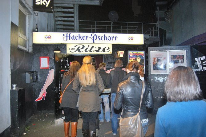 ahoy-st-pauli-at-night-the-legendary-kieztour-2
