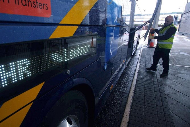 airport-coach-service-from-oxford-to-heathrow-2