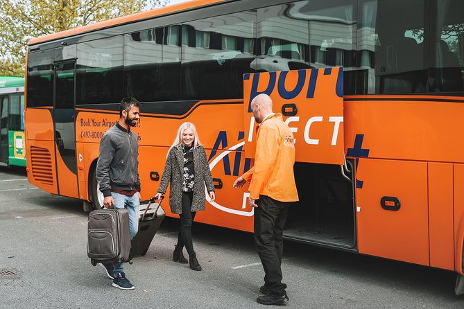 airport-transfer-in-iceland-from-keflavik-airport-to-reykjavik-city-with-hotel-drop-off