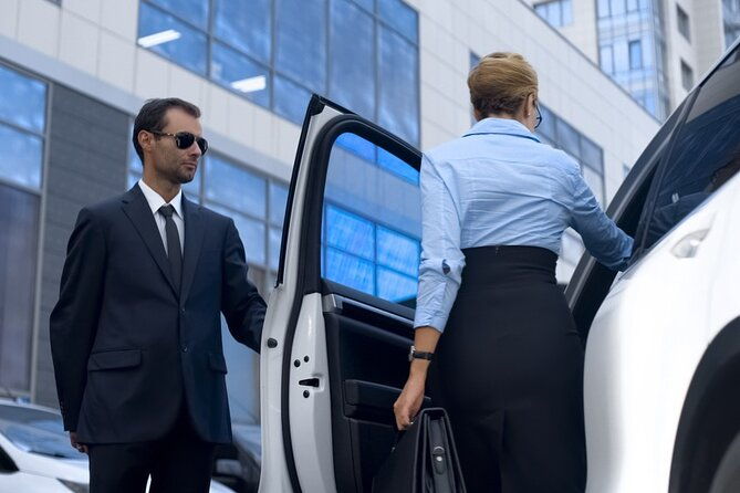 airport-transfers-chauffeur-car-limo-services-of-melbourne