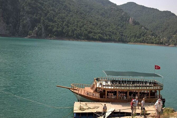 alanya-green-canyon-boat-trip-with-lunch-unlimited-soft-drinks