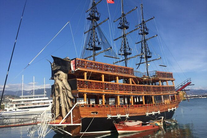 alanya-luxury-pirate-boat-tour-with-foam-party-2