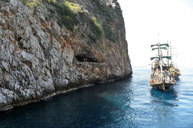 alanya-pirates-yacht-tour-with-lunch-and-soft-drinks