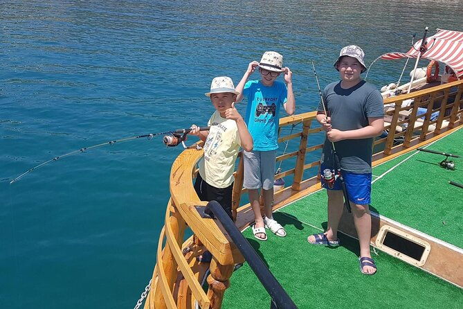 alanya-relaxing-boat-tour-with-lunch-soft-drinks-transfer