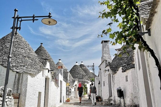 alberobello-private-walking-tour-with-gelato-tasting