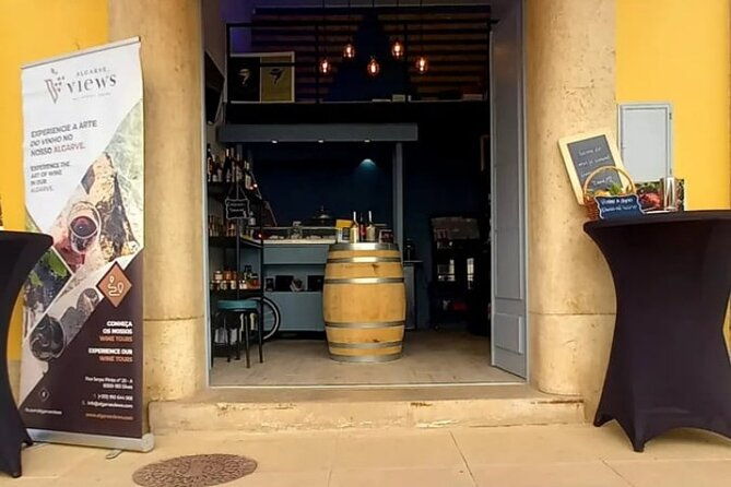 algarve-wines-tasting-shared-experience-at-mercado-municipal-de-silves-2