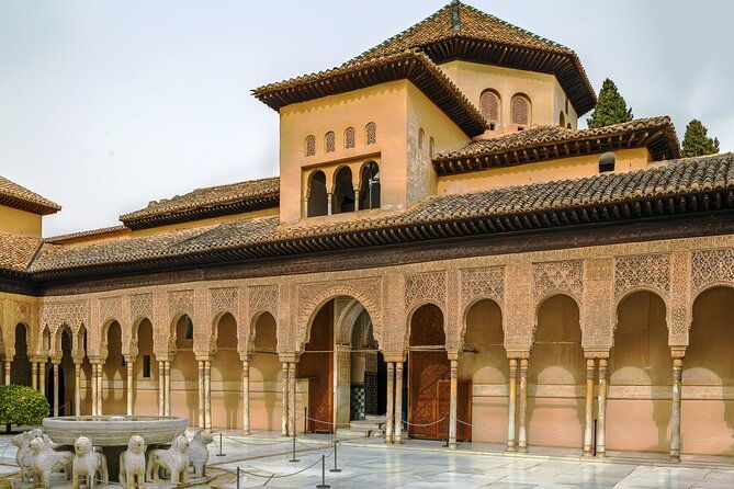 alhambra-private-tour-and-skip-the-line-ticket-and-official-guide