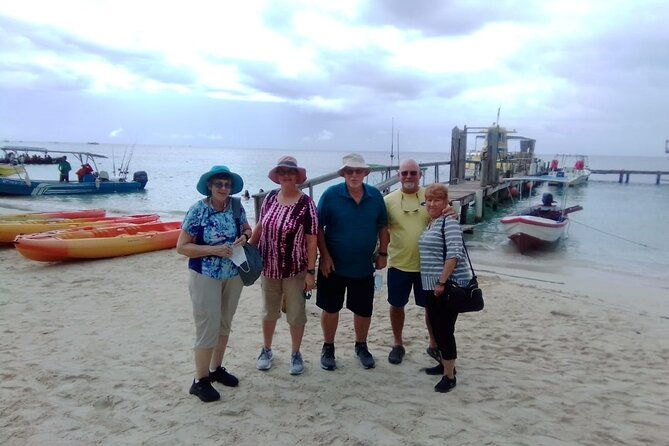 all-inclusive-glass-bottom-boat-wild-life-encounter-and-beach
