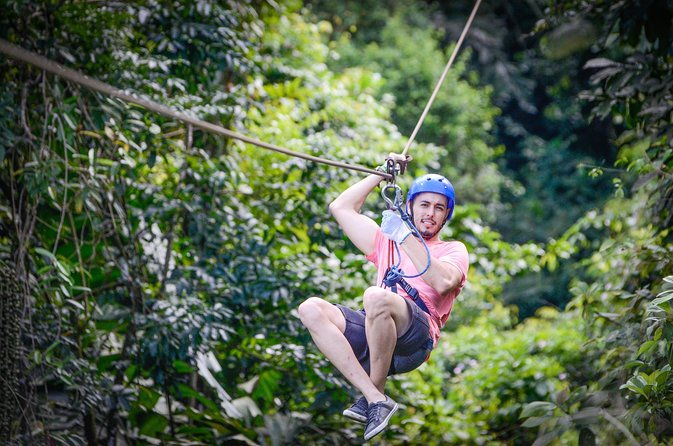 ama-extreme-7-zipline-cables-in-arenal-above-la-fortuna-waterfall