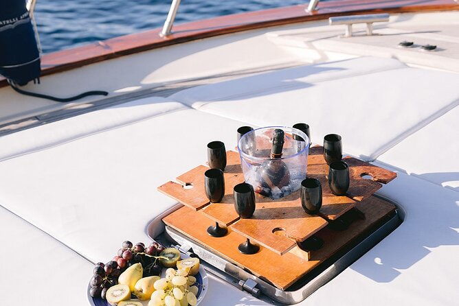 amalfi-coast-private-boat-tour-from-praiano-or-positano-2