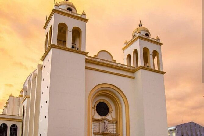 amazing-suchitoto-san-salvador-combo-discovery-tour
