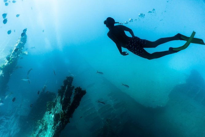 antilla-shipwreck-and-catalina-bay-snorkel-sail