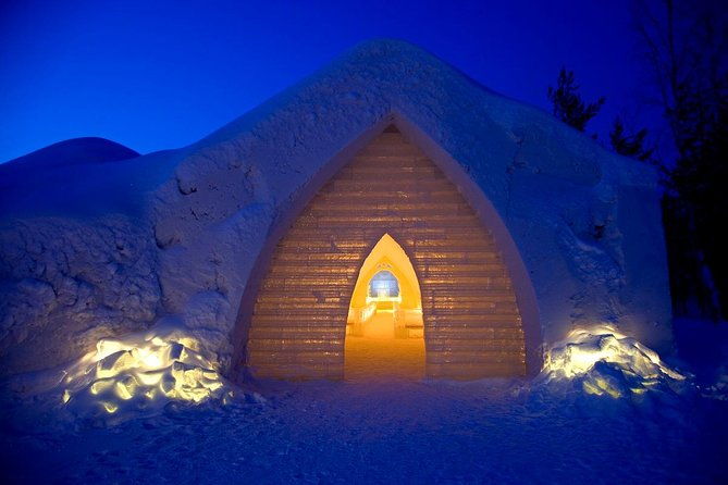 arctic-snowcastle-with-dinner-in-ice-restaurant