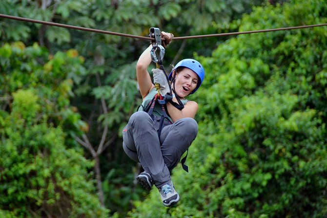 arenal-12-zipline-cables-experience-fly-over-la-fortuna-waterfall