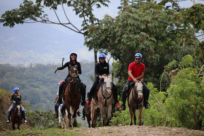 arenal-volcano-horseback-riding