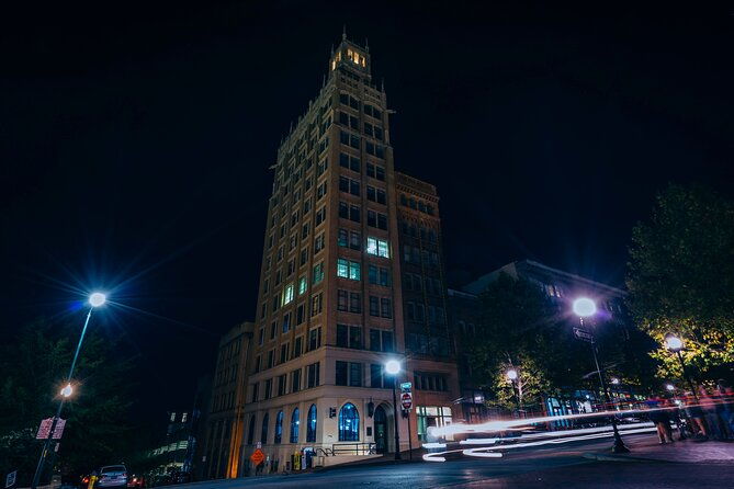 asheville-terrors-boos-and-brews-haunted-pub-crawl-2