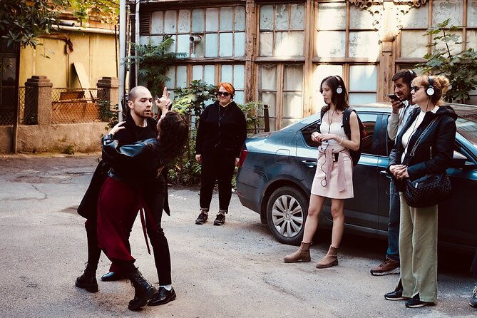 audio-tour-guided-by-live-actors-a-date-with-tbilisi-sololaki