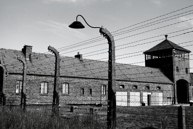 auschwitz-tour-from-wroclaw