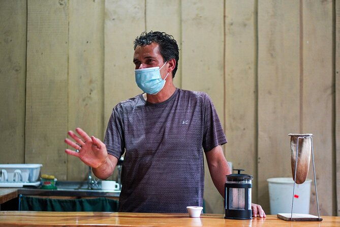 authentic-experience-of-coffee-cane-and-caco-inside-the-forest