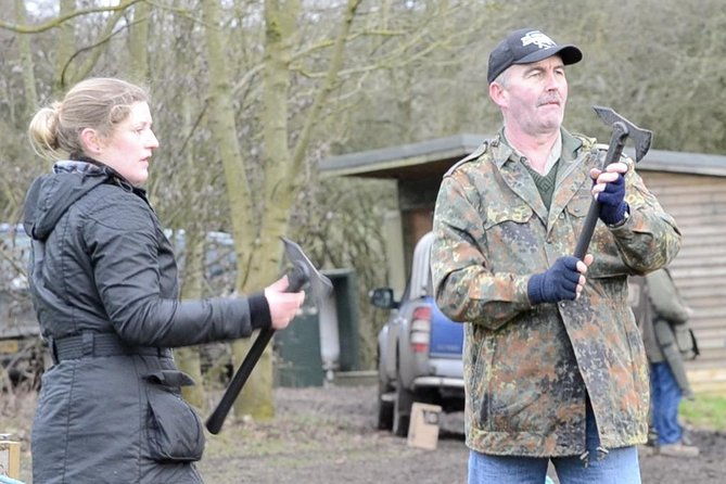 axe-throwing-session-one-hour