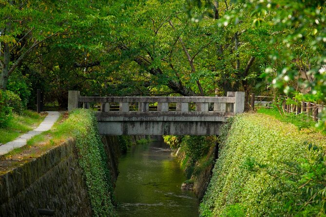 bamboo-artistry-zen-serenity-with-ginkaku-ji-in-kyoto