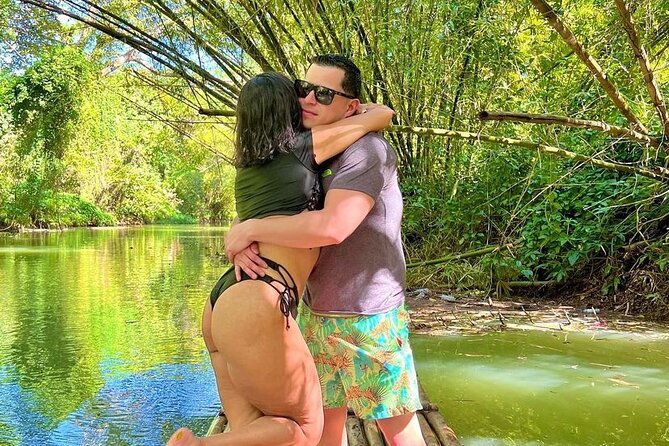 bamboo-rafting-and-limestone-foot-massage-tour