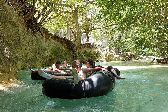 bamboo-rafting-river-tubing-tour-ocho-riosentry-fee-included