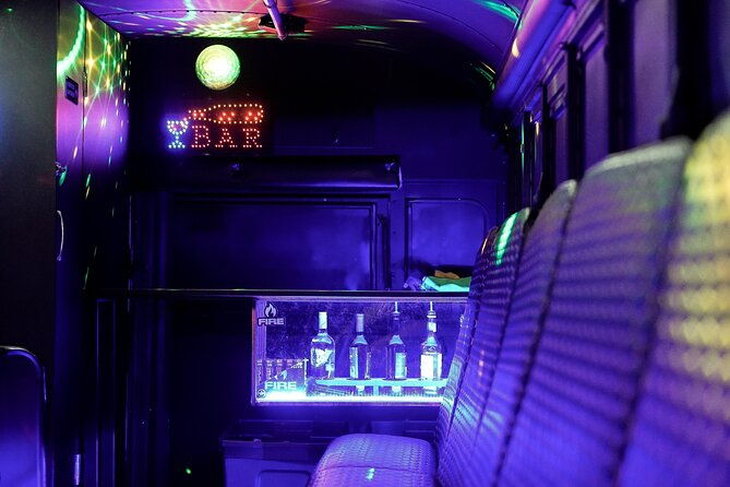 bar-crawl-in-san-jose-in-a-deluxe-party-bus