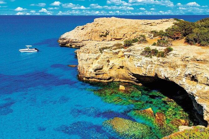 baths-of-aphrodite-latchi-and-blue-lagoon-cruise-tour