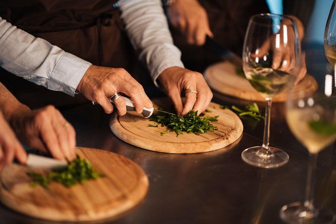 bavarian-schnitzel-cooking-class-in-oberaudorf-farmhouse-2