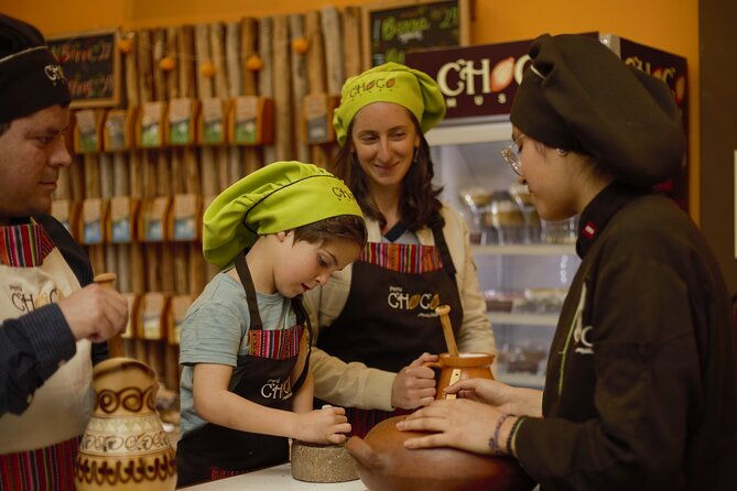 bean-to-bar-chocolate-workshop-in-chocomuseo-antigua