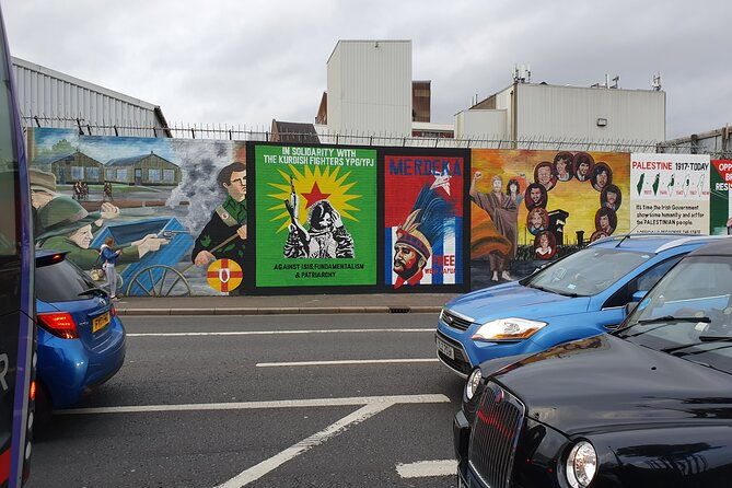 belfast-cab-tour-of-peacewalls-murals-and-the-famous-titanic-slips