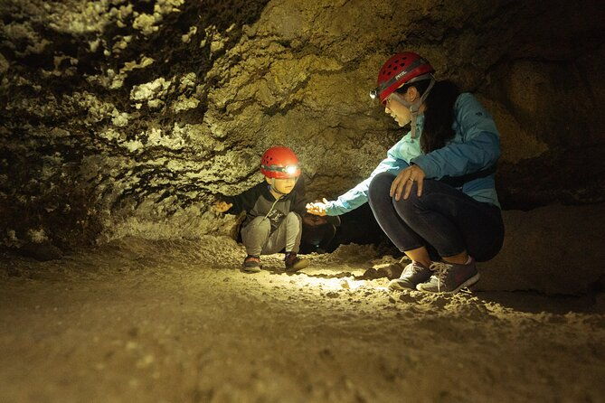 bend-oregon-guided-lava-tube-cave-tour-2