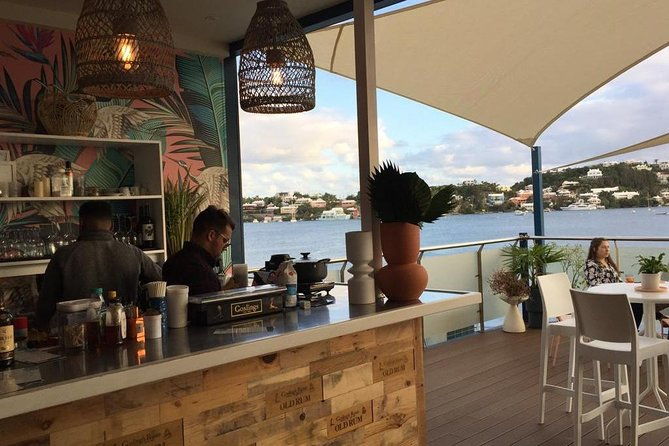 bermuda-rum-swizzle-sip-sample-tour