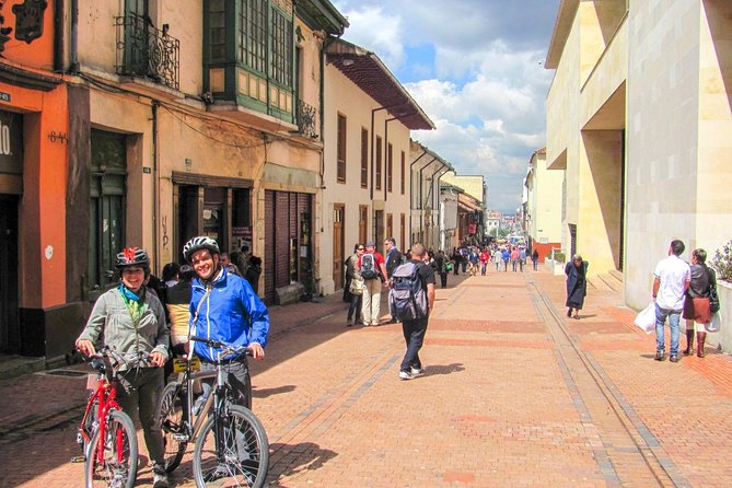 best-bogota-bike-tour-local-guides-nice-bikes