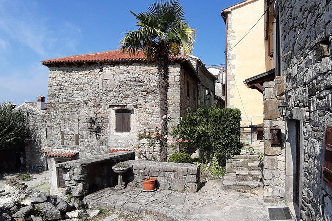 best-of-istria-amphitheater-pula-rovinj-hum-or-porec-fully-private-tour-2