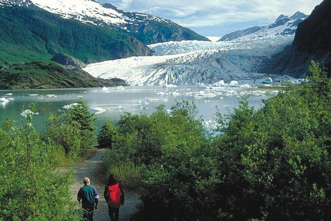 best-of-juneau-mendenhall-glacier-whale-watching-and-salmon-bake