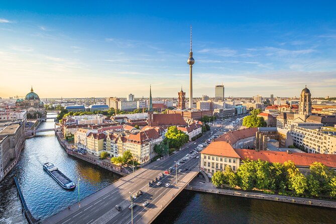 bike-tour-of-berlin-top-attractions-with-private-guide