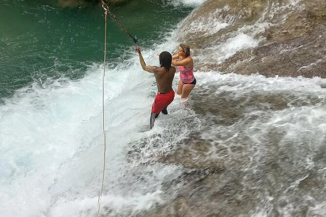 blue-hole-adventure-tour