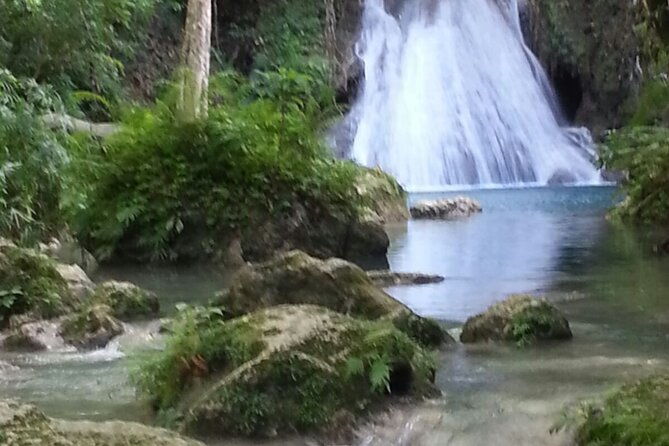 blue-hole-and-dunns-river-falls-from-falmouth