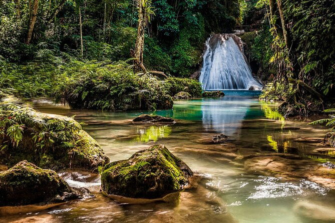 blue-hole-and-river-tubing-combo-from-ocho-rios