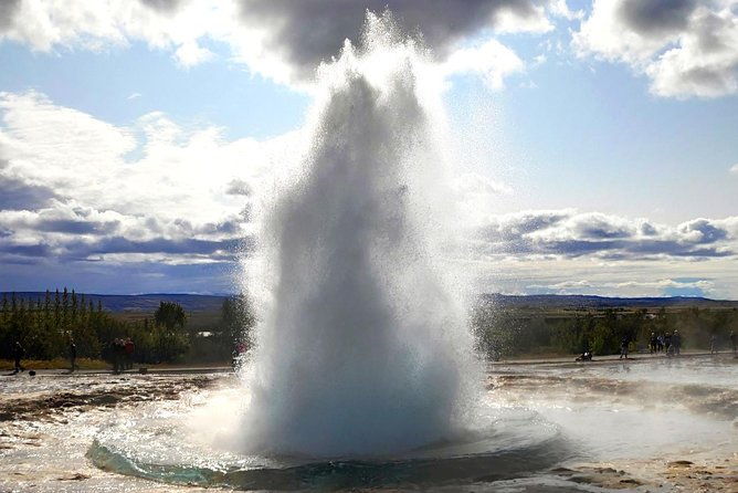 blue-lagoon-premium-and-private-golden-circle-tour