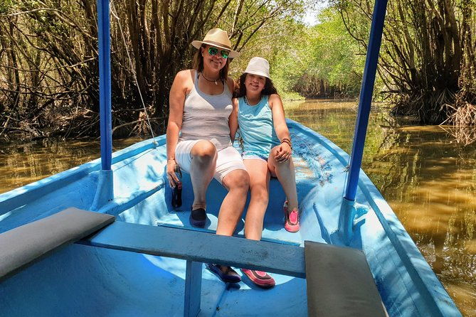 boat-ride-gentle-beach-beach-horseback-ridelunch-crocs-turtles