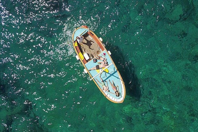 boat-tour-of-capri-tour-classes-2-hours-2